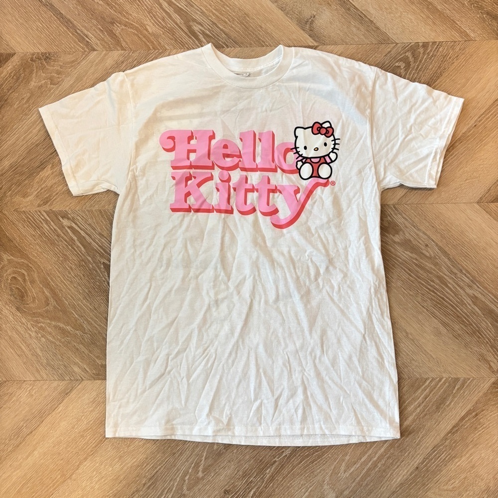 M - Hello Kitty White and Pink T-Shirt